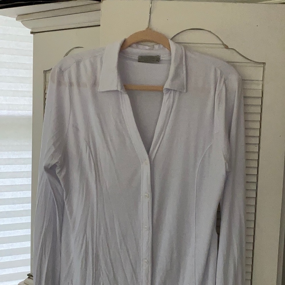 Luxury travel top